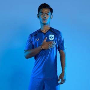 Arhan profile 2.jpg